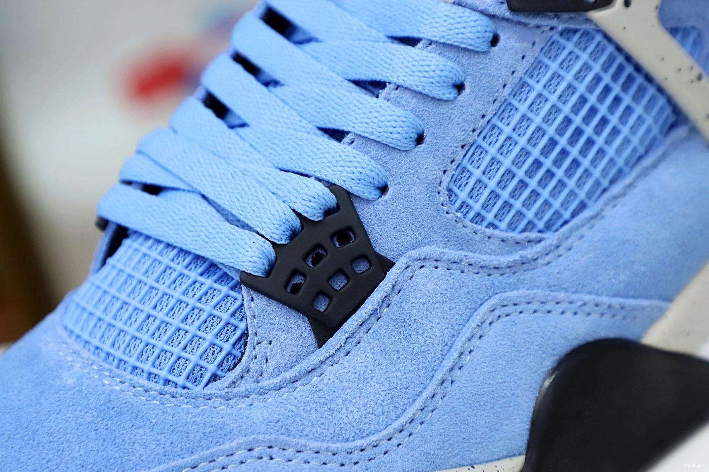 JORDAN BLUE UNIVERSITY 4 AIR 1016